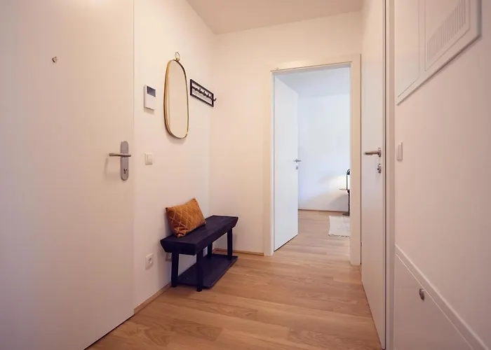 Meverling Mars 3 Apartment *